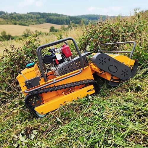 What-To-Look-For-When-Buying-A-Remote-Control-Crawler-Lawn-Mower